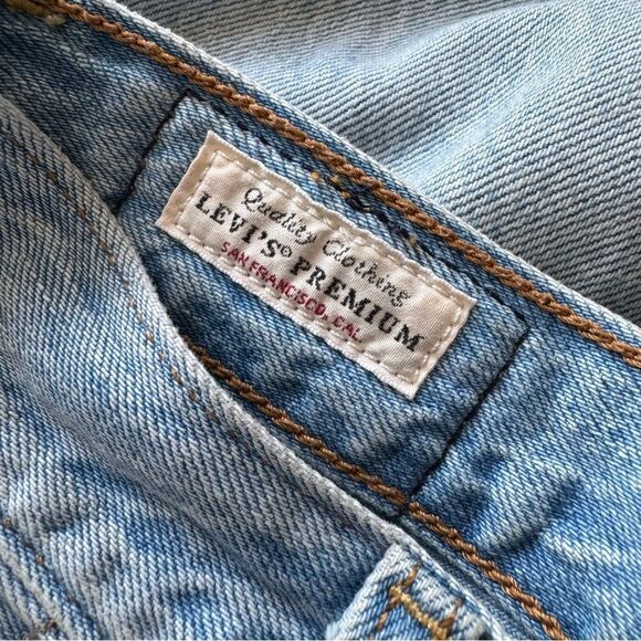 LEVI’S Premium Ribcage Straight Ankle Jeans in Middle Road Size 26 - Picture 14 of 16